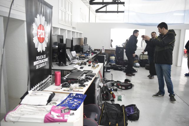 Secuestro. Parte de los objetos recuperados por la PDI en los allanamientos.