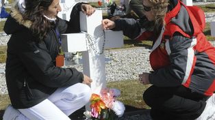 Familiares viajan a Malvinas para visitar tumbas identificadas