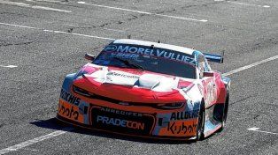 El piloto de Arrecifes fue la referencia en el sábado de TC ante un gran marco de espectadores.