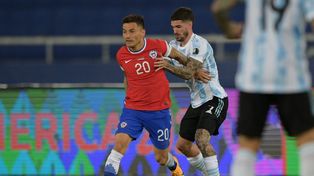 Argentina juega con Chile desde las 21.15.