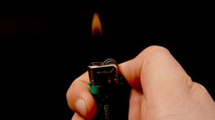 Un chico de 15 años murió después de inhalar gas de un encendedor