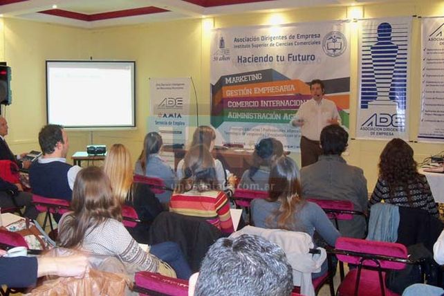 Comenzaron los cursos de ADE Global, una nueva propuesta educativa