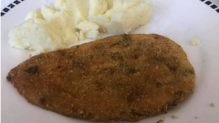 Un intendente propone comer milanesas de berenjena para contrarrestar el aumento de la carne