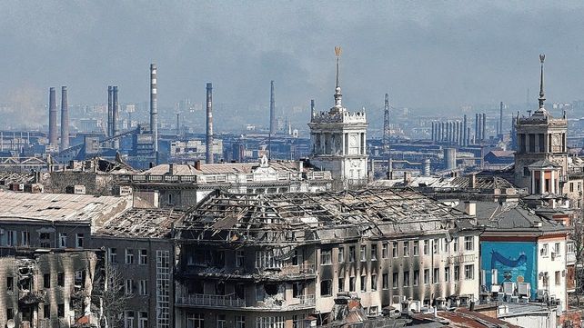 Ucrania dice que Mariupol no se rinde tras el ultimátum ruso