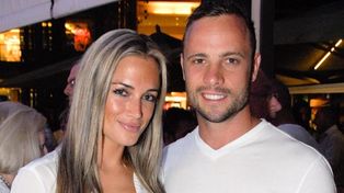 Arrestan al atleta minusválido Oscar Pistorius por el crimen de su novia