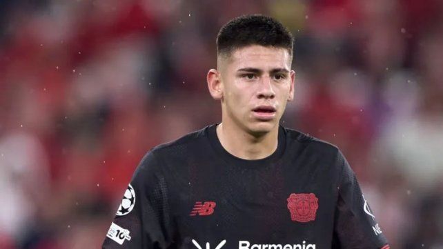 Claudio Echeverri apenas jugó 270 minutos en 11 partidos en Bayer Leverkusen.