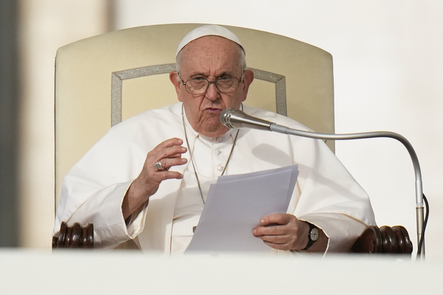 El Papa Francisco aprobó la bendición a las parejas gay