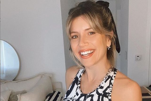 Laurita Fernández y el espejo de fondo donde aparecieron unos pies.