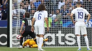 Francia no levanta en el torneo europeo.