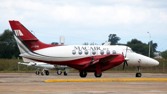 Ordenan operativos en Mac Air y Aerolíneas por ruta low cost