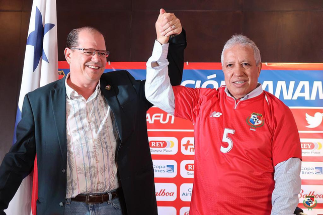 El Tolo Gallego no es más el entrenador de Panamá.
