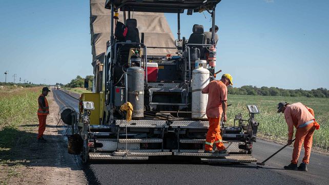 La Ruta A03 se encuentra ubicada entre los departamentos La Paz y Paraná