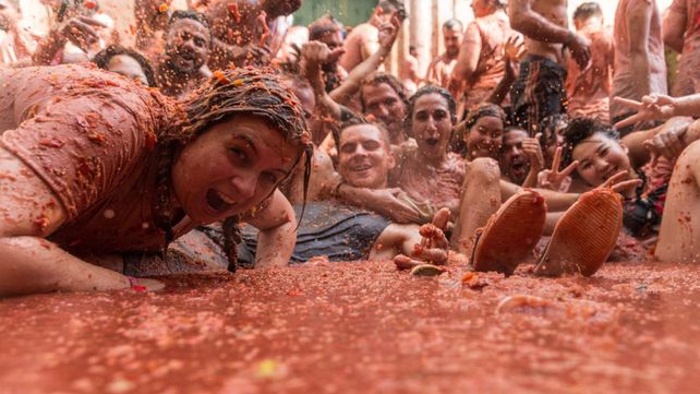 Tomatina, la batalla roja celebró su fiesta anual
