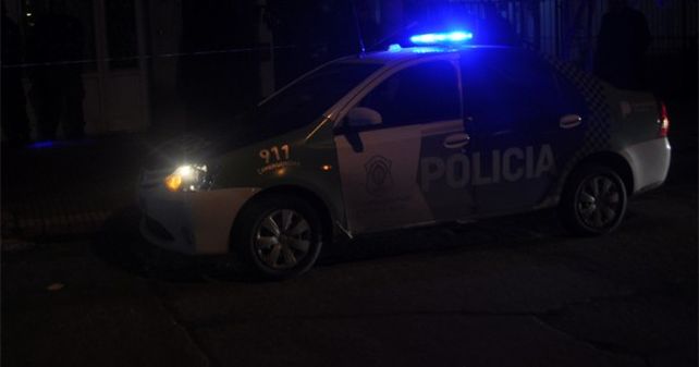 Entró a robar a una casa y le dieron un hachazo en la cabeza