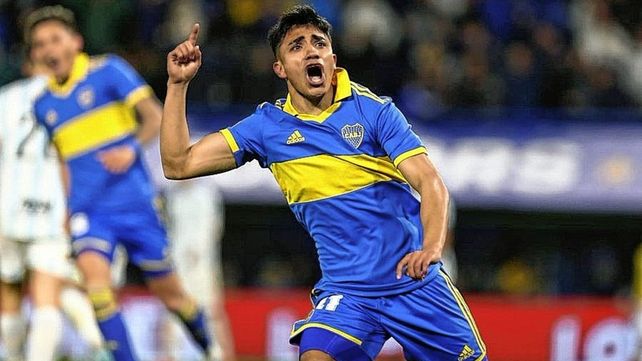 Boca venció a Atlético Tucumán en un final polémico