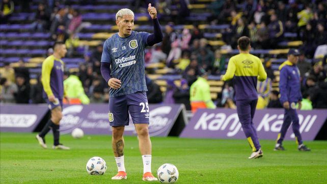 Pulgar arriba. Enzo Copetti tiene todos los boletos para continuar entre los once.