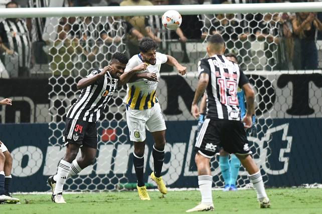 Central y Mineiro no se sacan ventajas.