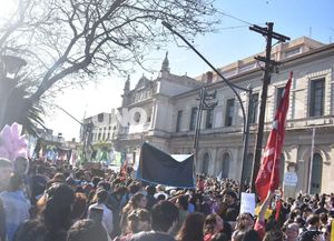 Quinta Marcha Federal Universitaria en Santa Fe: la comunidad educativa salió a las calles para exigir el cumplimiento de la Ley de Financiamiento