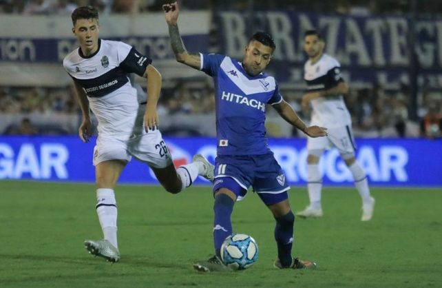 Vélez será local de Peñarol en el José Amalfitani de Liniers. 