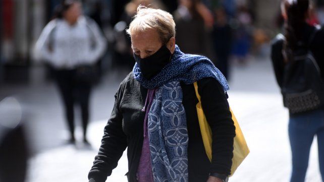 Un tímido sol para sobrellevar un martes invernal en Rosario