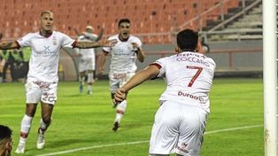 Huracán bajó a Aldosivi.