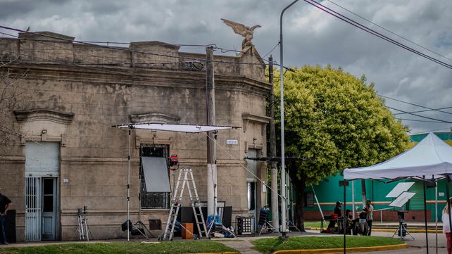 El rodaje también generó un movimiento económico: comercios locales ofrecieron servicios al equipo