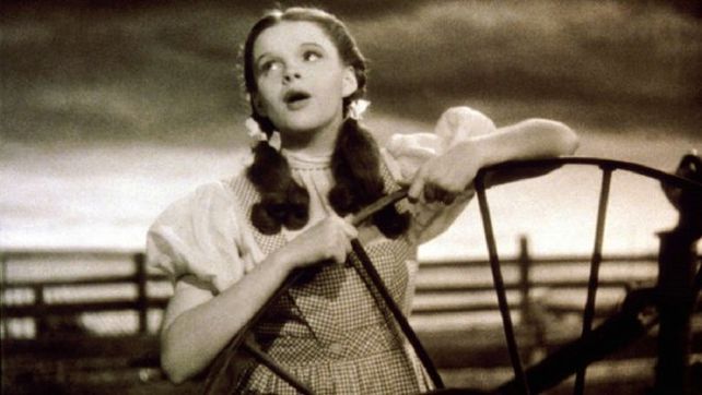 Judy Garland fue abusada durante el rodaje de El mago de Oz