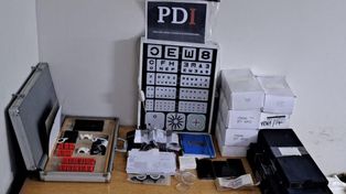 Los materiales de oftalmología fueron secuestrados en un domicilio de Villa Gobernador Gálvez.