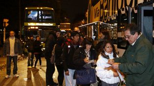 Se levantó el paro de choferes y el servicio de micros de larga distancia se restablece paulatinamente