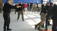 el gobierno de santa fe comprara mas pistolas taser y considera exitoso el uso en rosario