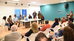 Los ganadores del certamen literiario recibieron sus reconocimientos.&nbsp;