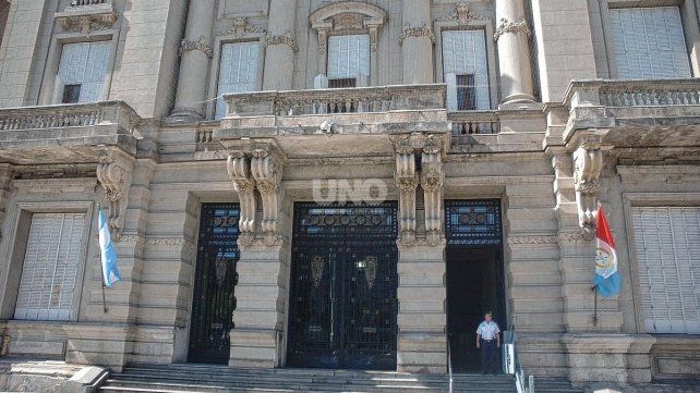 Los sindicatos podrían pedir el adelantamiento de la cláusula gatillo debido a la alta inflación. Los sindicatos podrían pedir el adelantamiento de la cláusula gatillo debido a la alta inflación.
