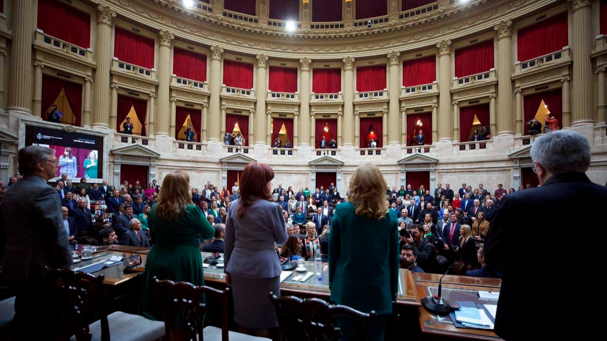 Con Massa Y Milei En El Recinto, La Asamblea Legislativa Proclamó Las ...