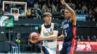 Joaquín Folmer en el AmeriCup U18 con la Selección Argentina.