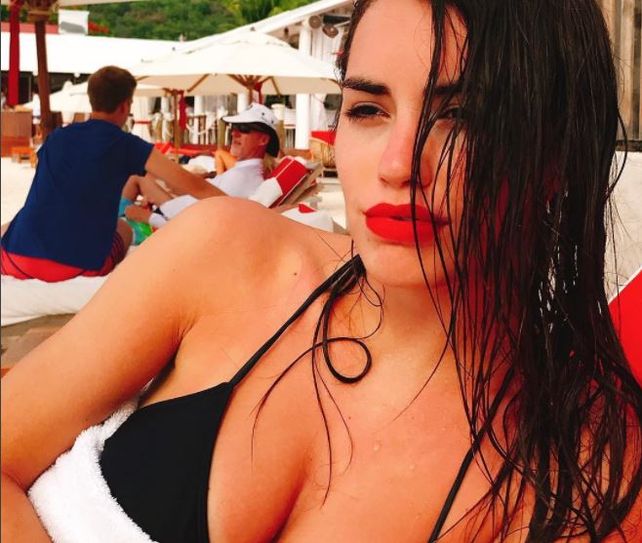 Lali Espósito se cruzó al aire con una compañera de escuela que le hacía bullying