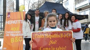 Campaña contra las hepatitis en Rosario organizada por la UNR y Hepatitis Rosario