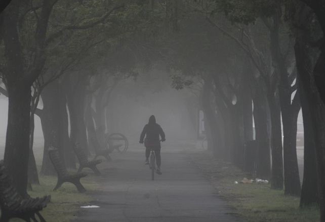 La niebla estará presente otra vez este domingo.