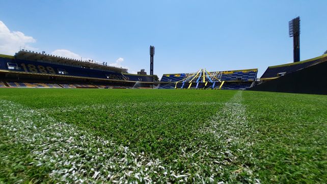 Central ganó 2 a 1, sin jugar bien, ante un Arsenal que terminó con nueve