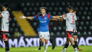 San Lorenzo pasó de fase, por los goles de Leguizamón
