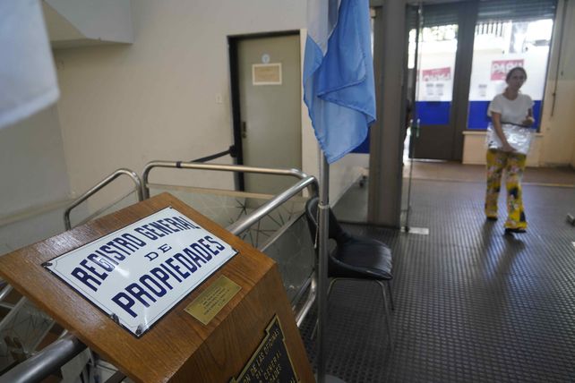 Las oficinas de Rosario están en Urquiza 1172.