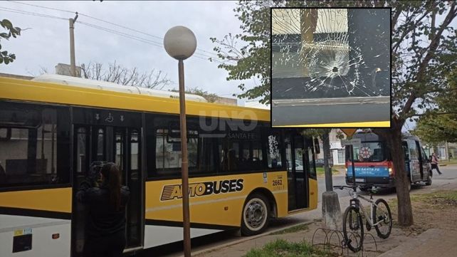 Atacaron a balazos a un colectivo de la Línea 8 en barrio Guadalupe
