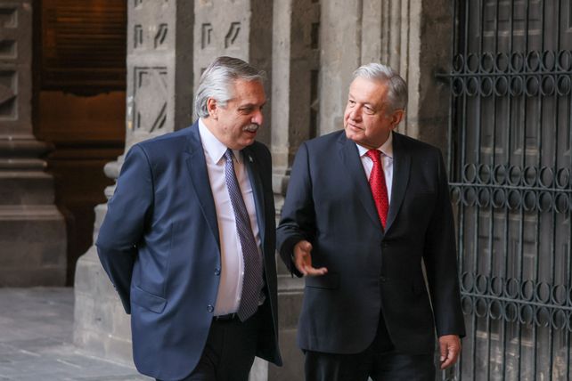 Los mandatarios argentino y mexicano expresaron su aval a CFK.