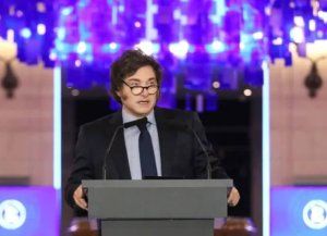 Tras las críticas a Alfonsín, Milei recibirá a los gobernadores radicales