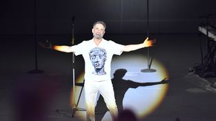 A corazón abierto. Jorge Drexler, en el show de Caracas de la semana pasada. Mañana vuelve a Rosario.