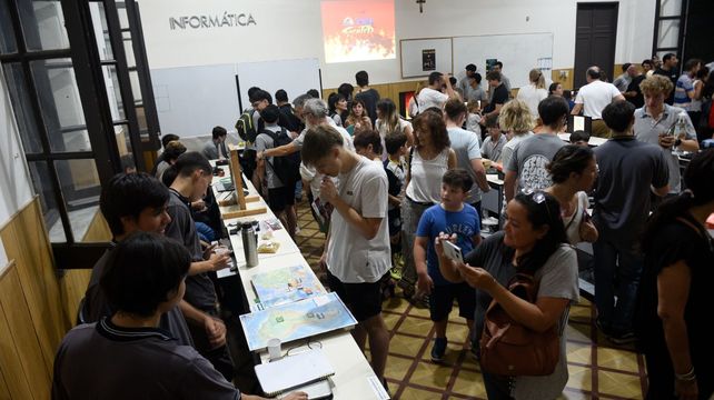 La bienal es una verdadera fiesta para alumnos y familias del colegio.