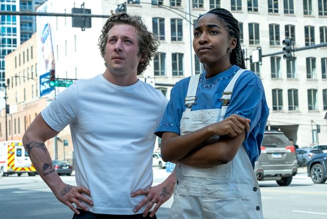 Jeremy Allen White y Ayo Edebiri son Carmy y Sidney en “El oso”