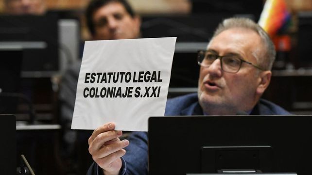 El senador nacional Marcelo Lewandowski denunció en el Senado que la Ley de Tierras no puede analizarse de manera aislada.
