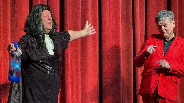 Alfredo Casero y Fabio Alberti traen Cha Cha Cha al Teatro 3 de Febrero