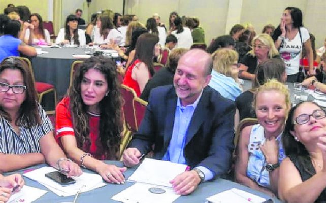 En acción. Perotti participó en un taller sobre género y políticas públicas.