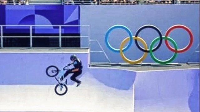 Maligno Torres clasificó a la final en BMX en los Juegos Olímpicos Maligno Torres clasificó a la final en BMX en los Juegos Olímpicos